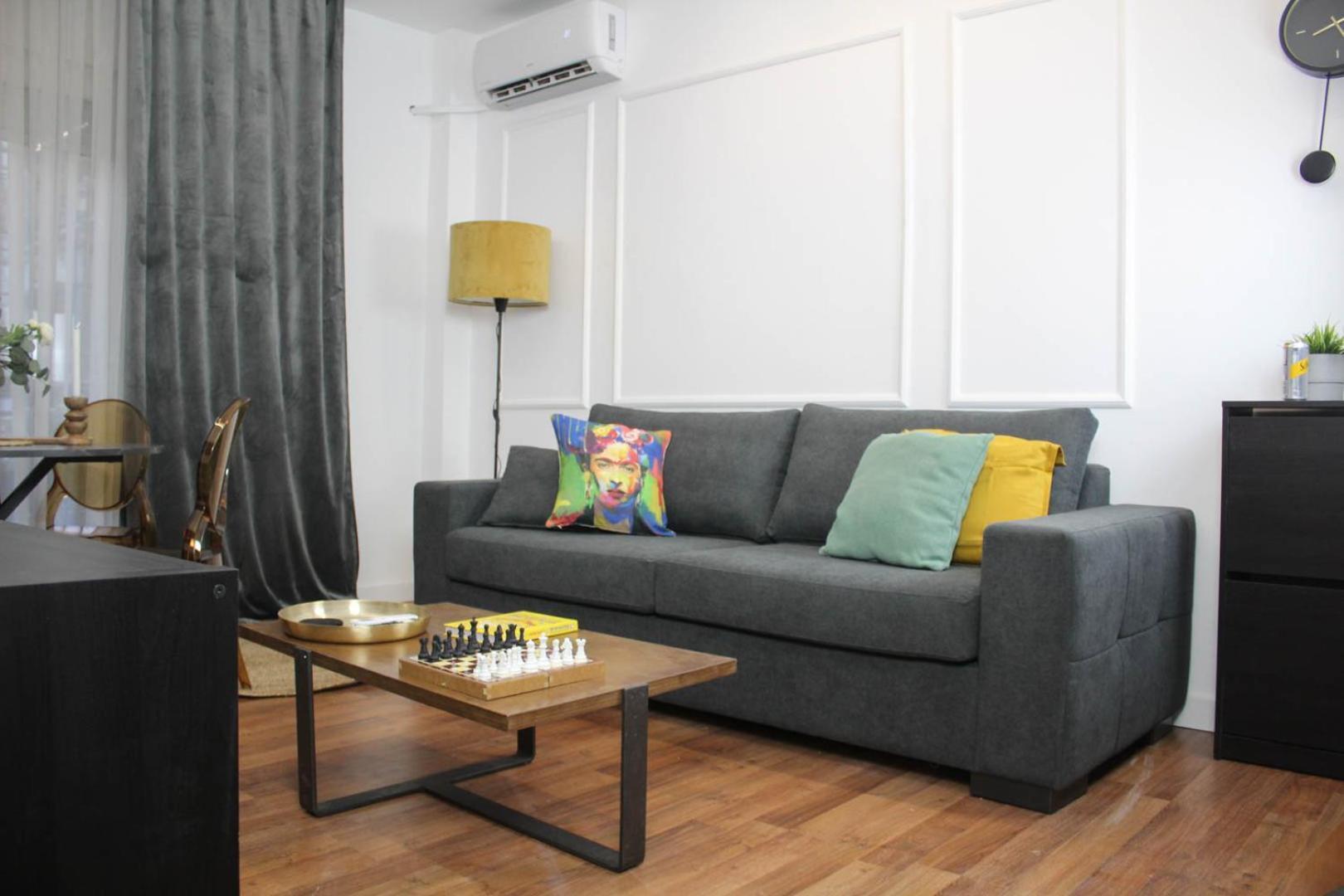 Down Town Luxurious Apartments 6 อเล็กซานโดรโพลิส ภายนอก รูปภาพ