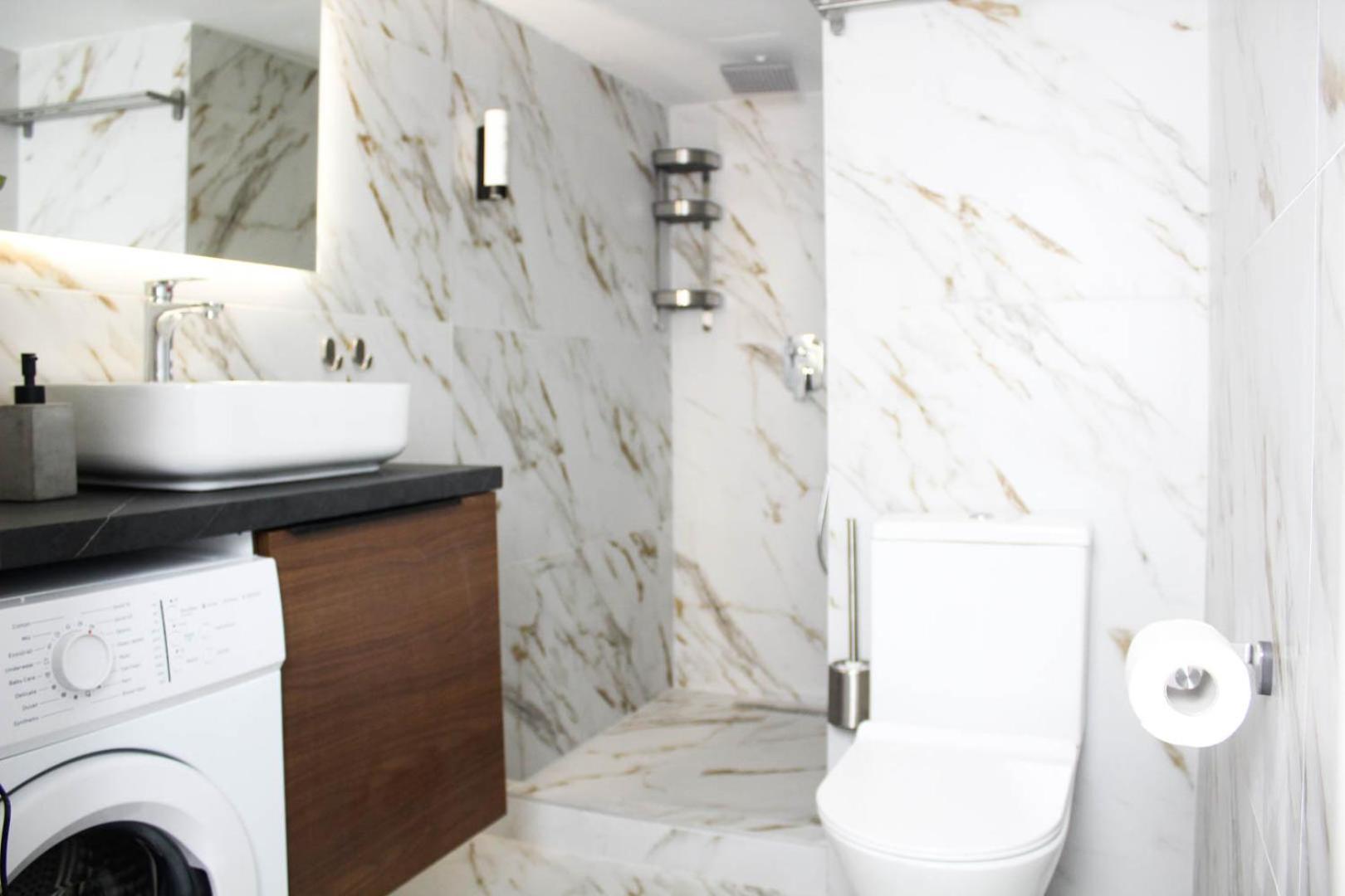 Down Town Luxurious Apartments 6 อเล็กซานโดรโพลิส ภายนอก รูปภาพ